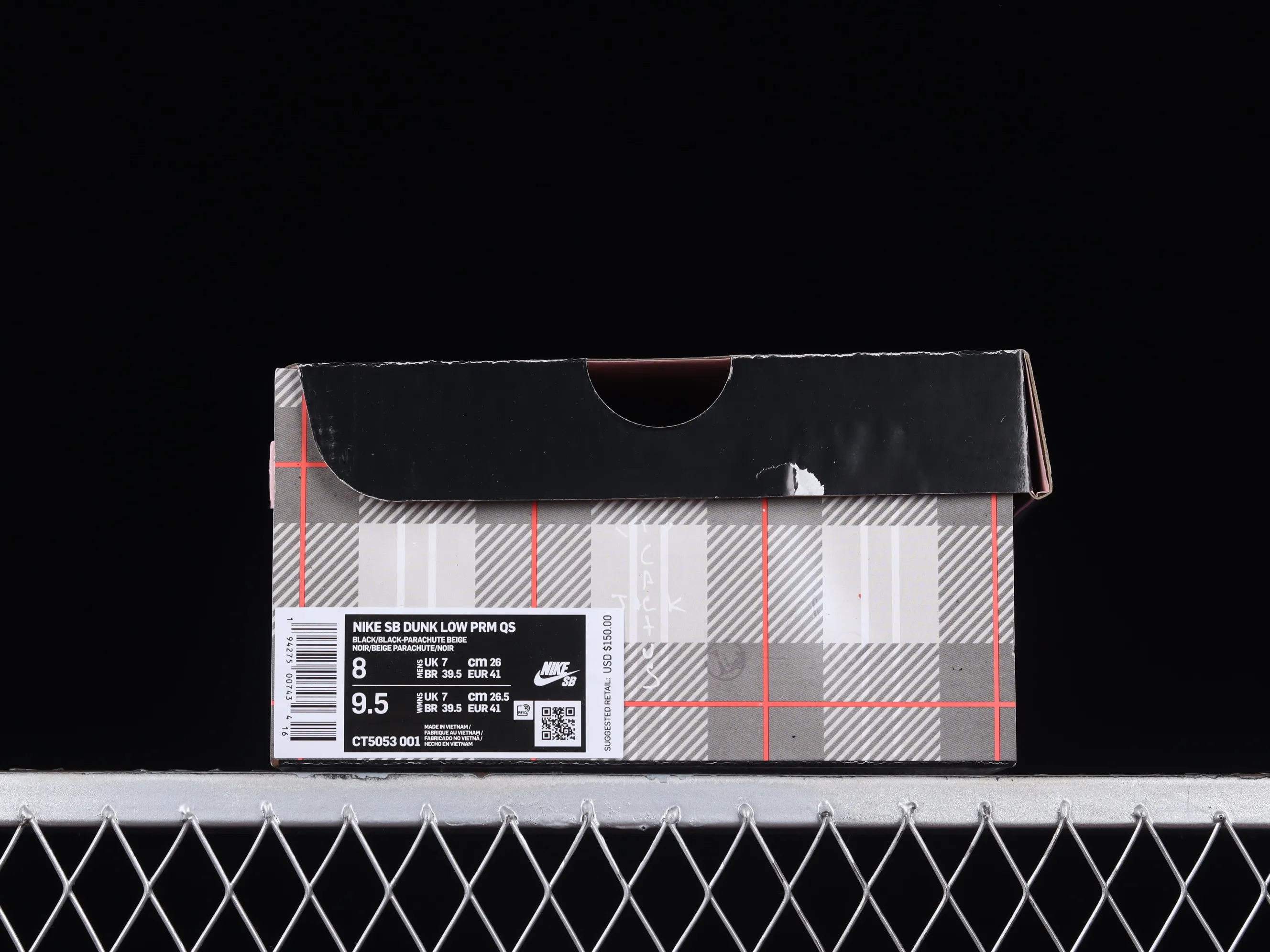 All categories Nk SB Dunk series Nk SB Dunk Low low-top sneakers M version Travis Scott x Nk SB Dunk joint sneakers Cashew fruit SB low-top casual sports skateboard shoes CT5053-001
